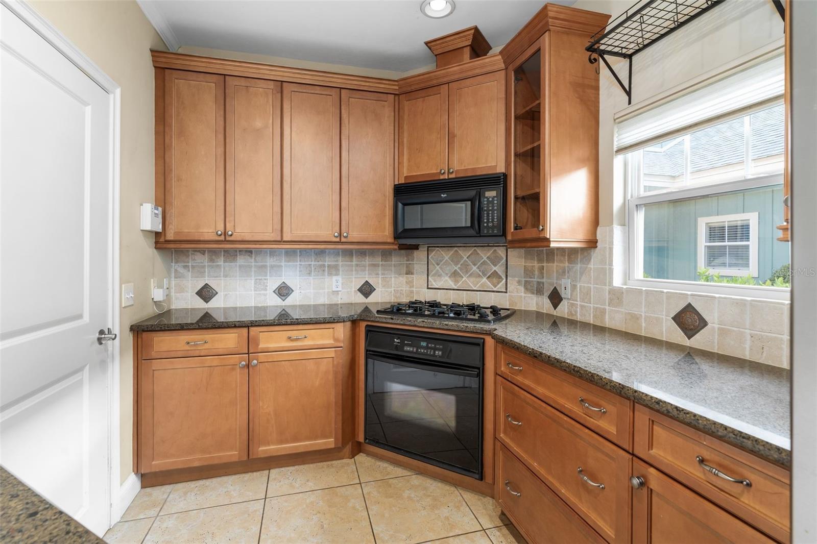 Image 11 of 40 For 12830 3rd Place