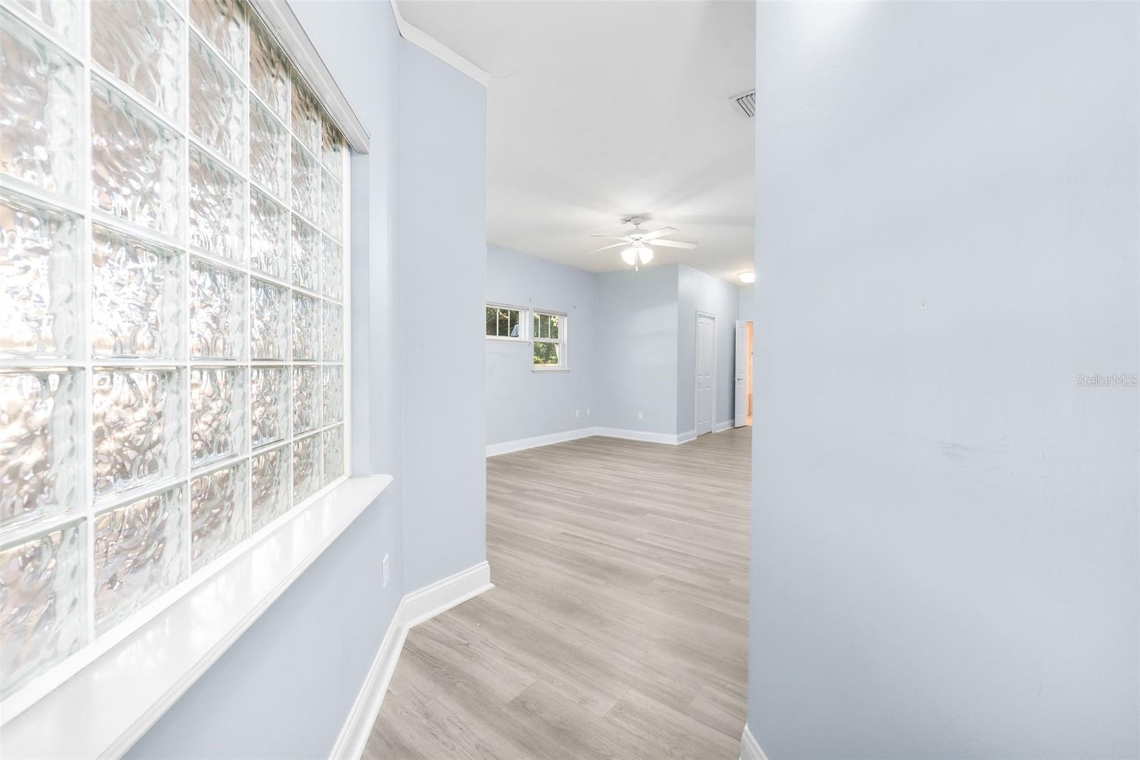 Image 17 of 40 For 12830 3rd Place