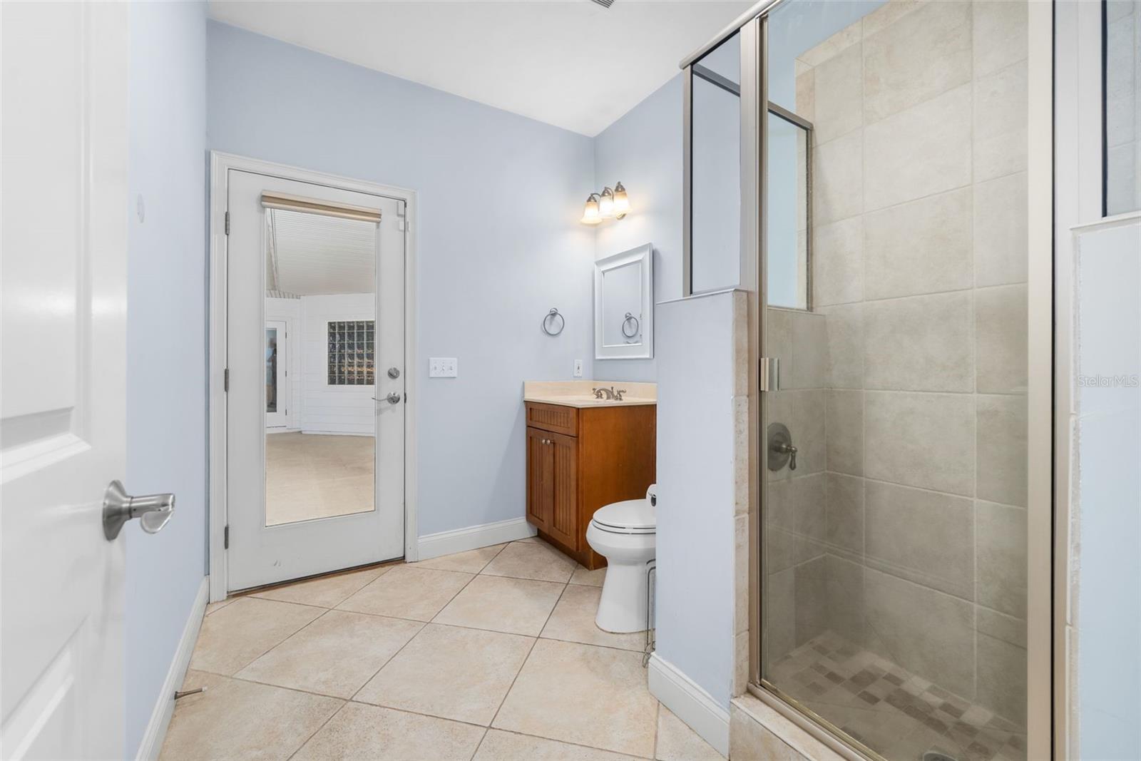 Image 31 of 40 For 12830 3rd Place