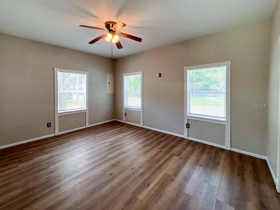 Image 12 of 27 For 1818 17th Way