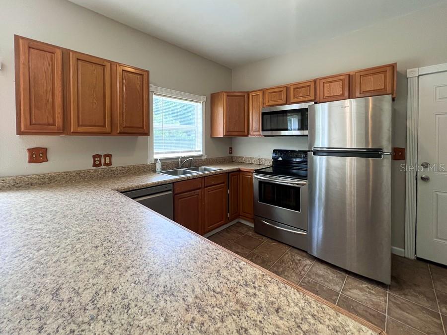Image 16 of 27 For 1818 17th Way