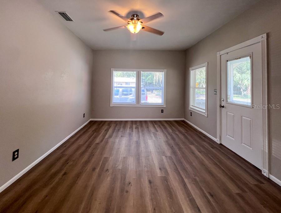 Image 20 of 27 For 1818 17th Way