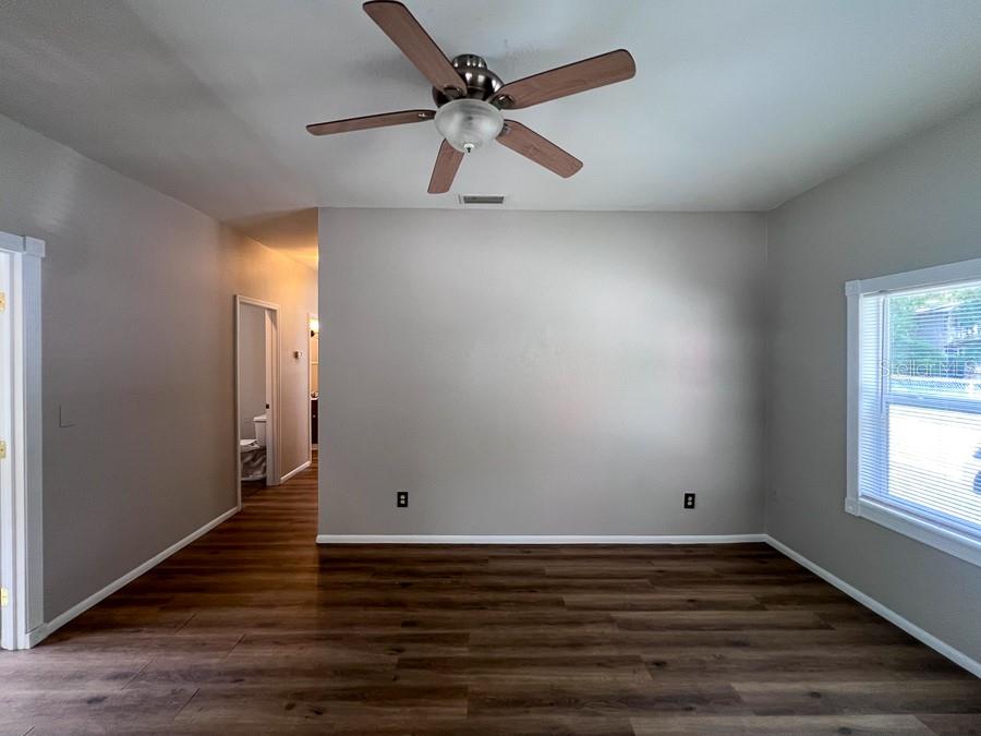 Image 3 of 27 For 1818 17th Way