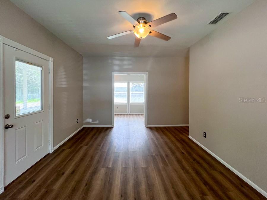 Image 4 of 27 For 1818 17th Way