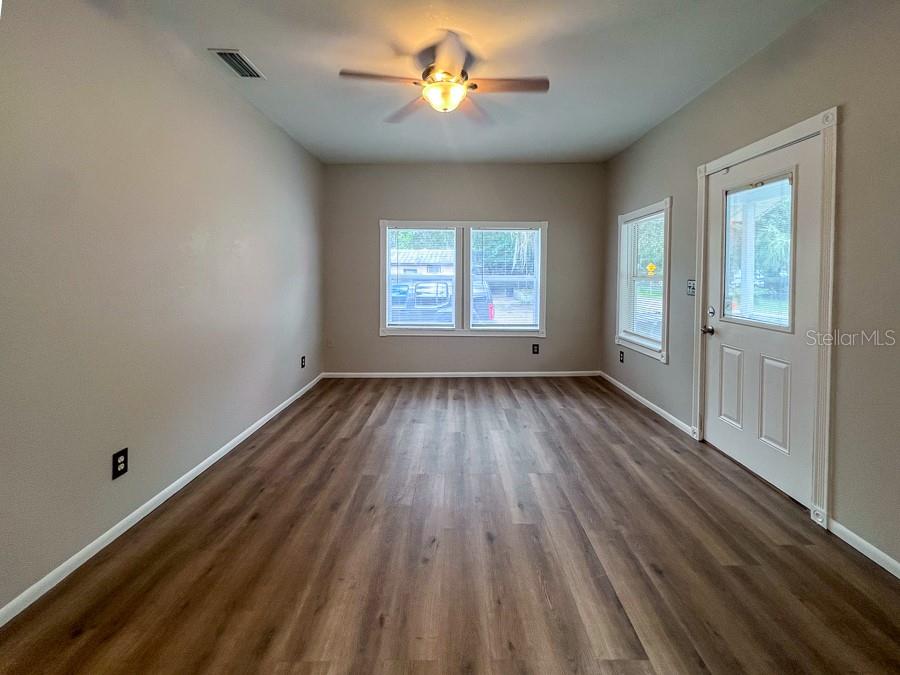 Image 7 of 27 For 1818 17th Way