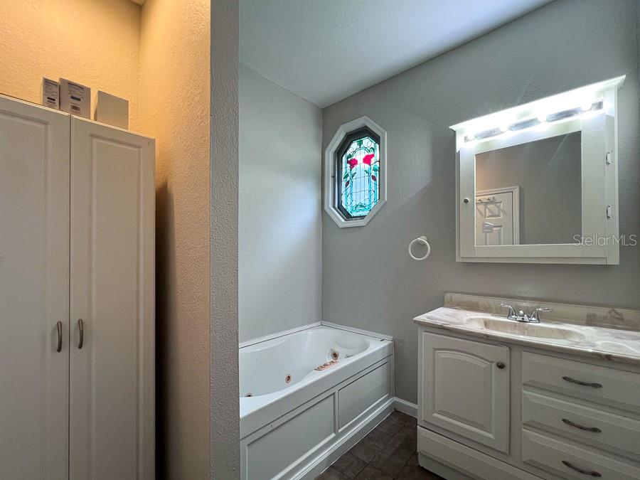 Image 8 of 27 For 1818 17th Way