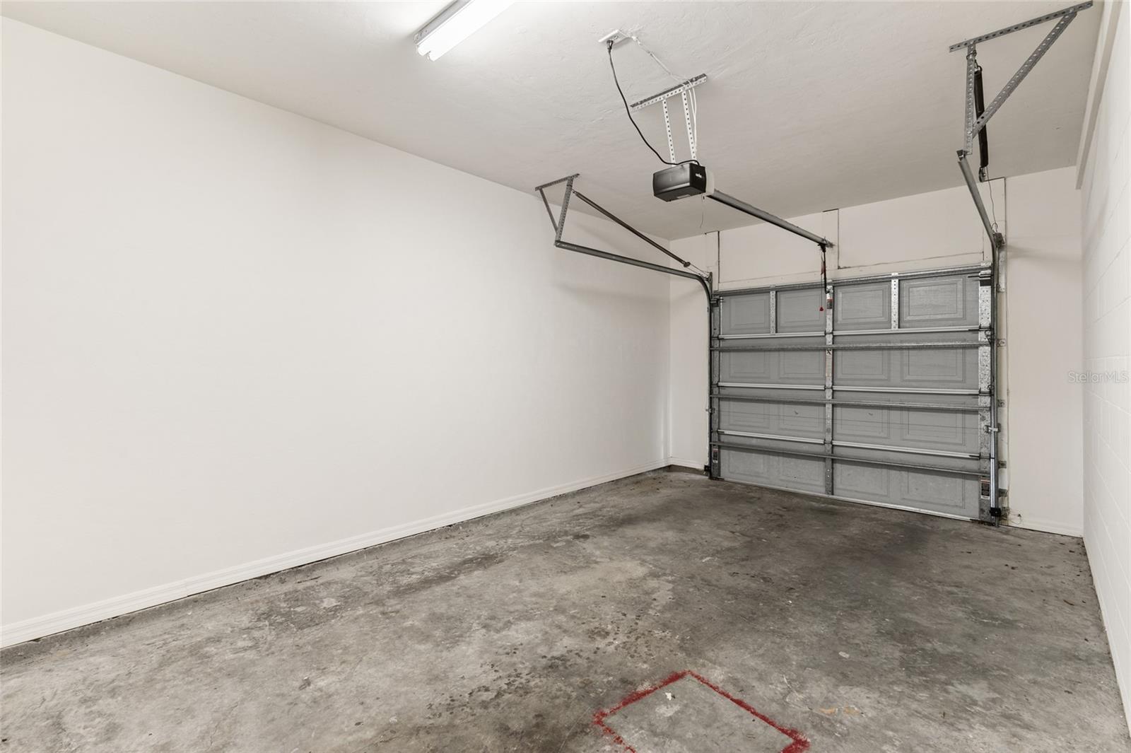 Image 19 of 35 For 13200 Newberry Road 112