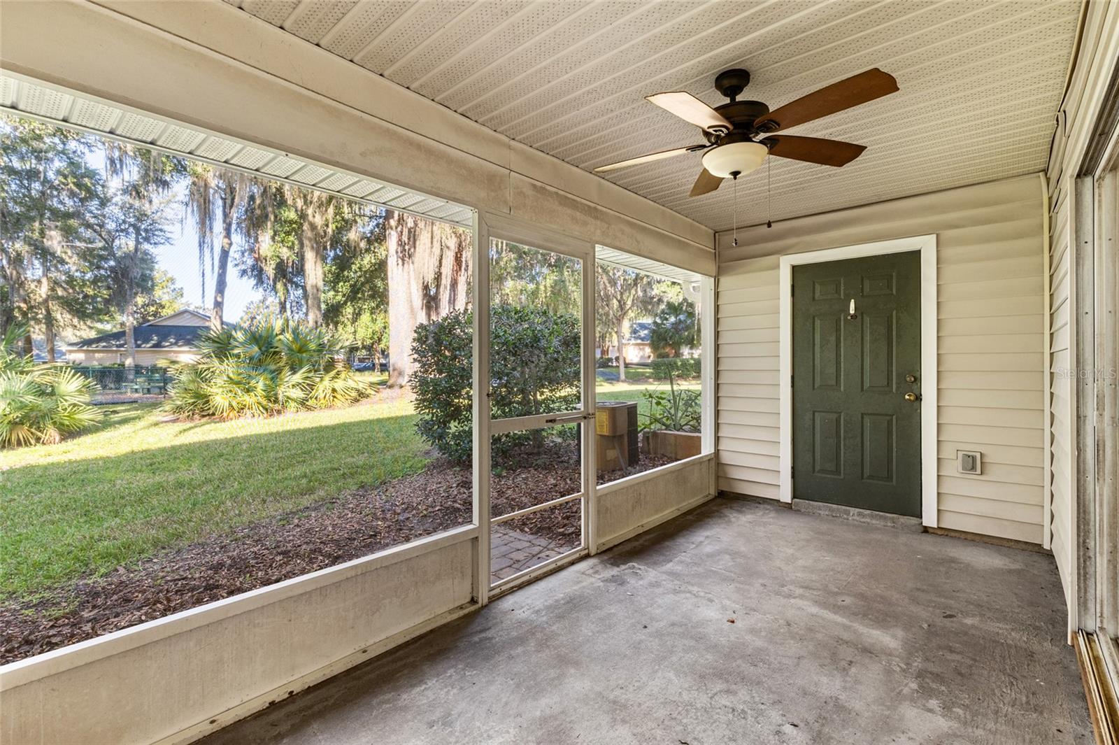 Image 20 of 35 For 13200 Newberry Road 112