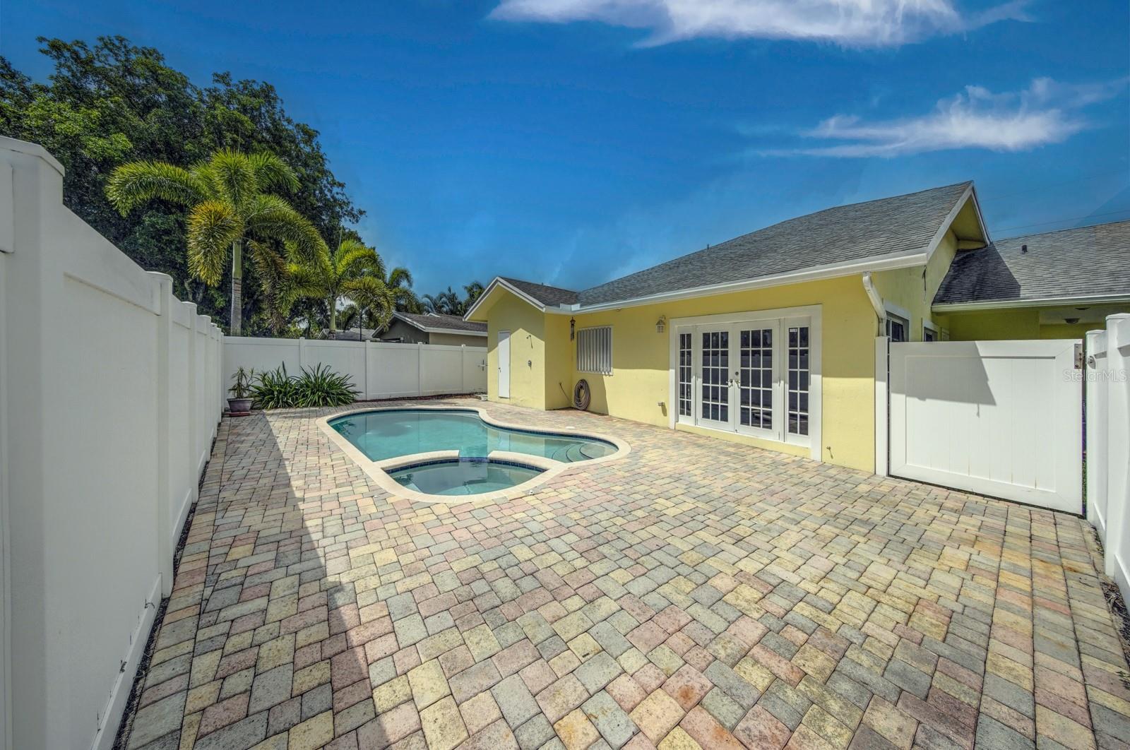 Image 6 of 40 For 4361 13th Terrace