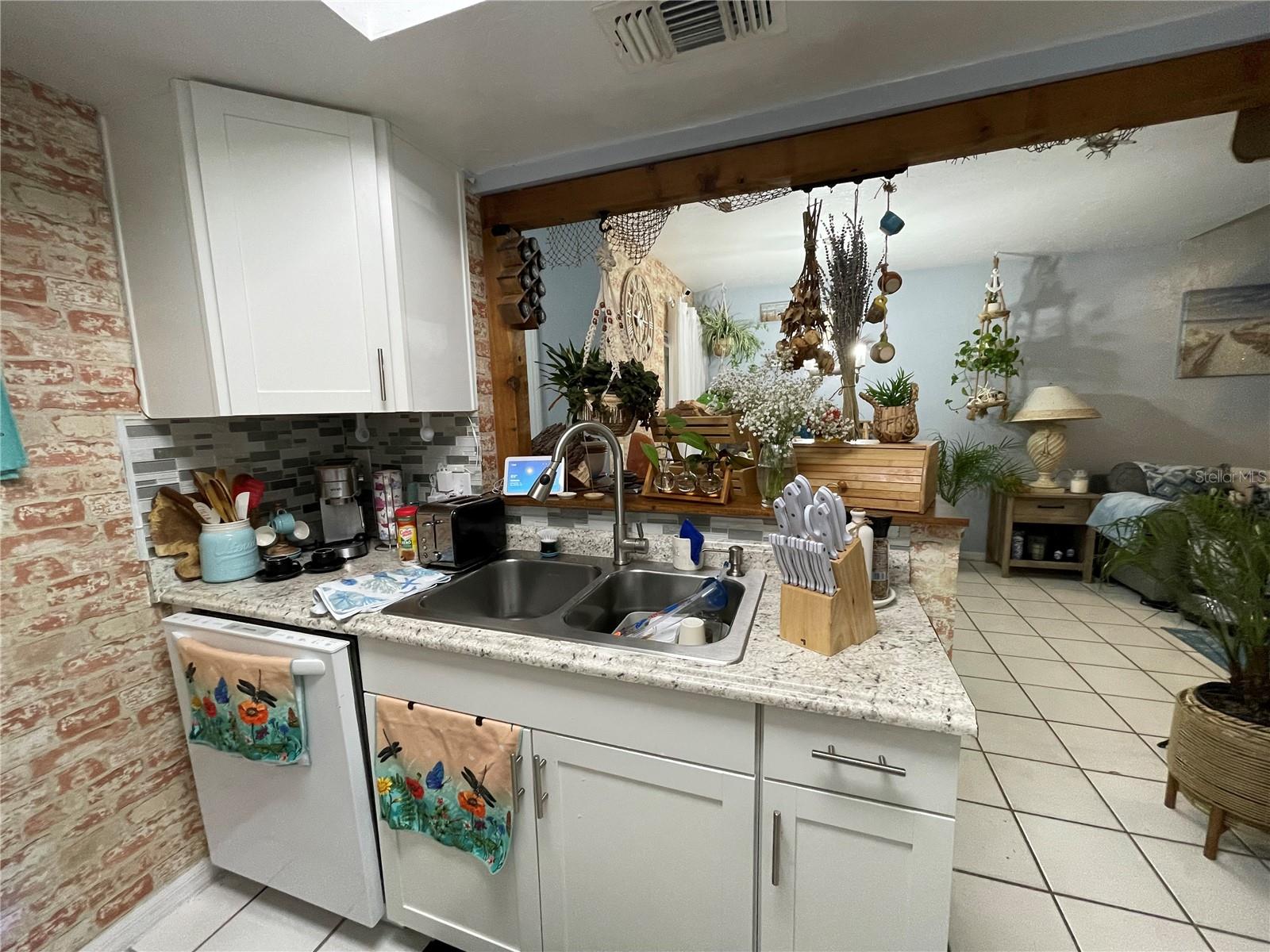 Image 5 of 28 For 7200 8th Avenue P102
