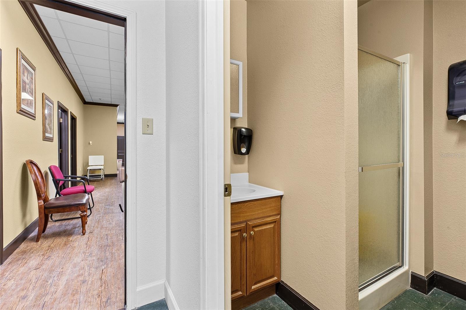 Image 17 of 26 For 1411 23rd Avenue