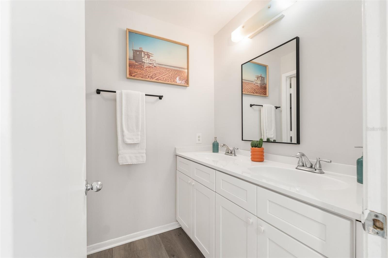 Image 14 of 28 For 2601 Archer Road L-246
