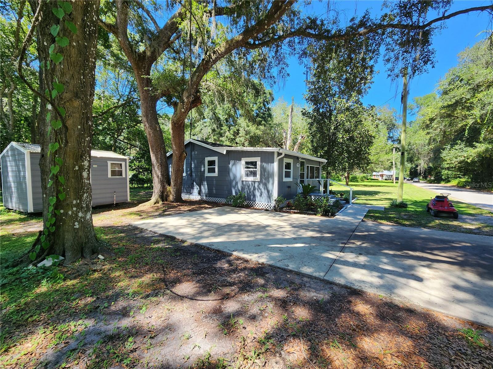 Image 10 of 62 For 106 6th Street