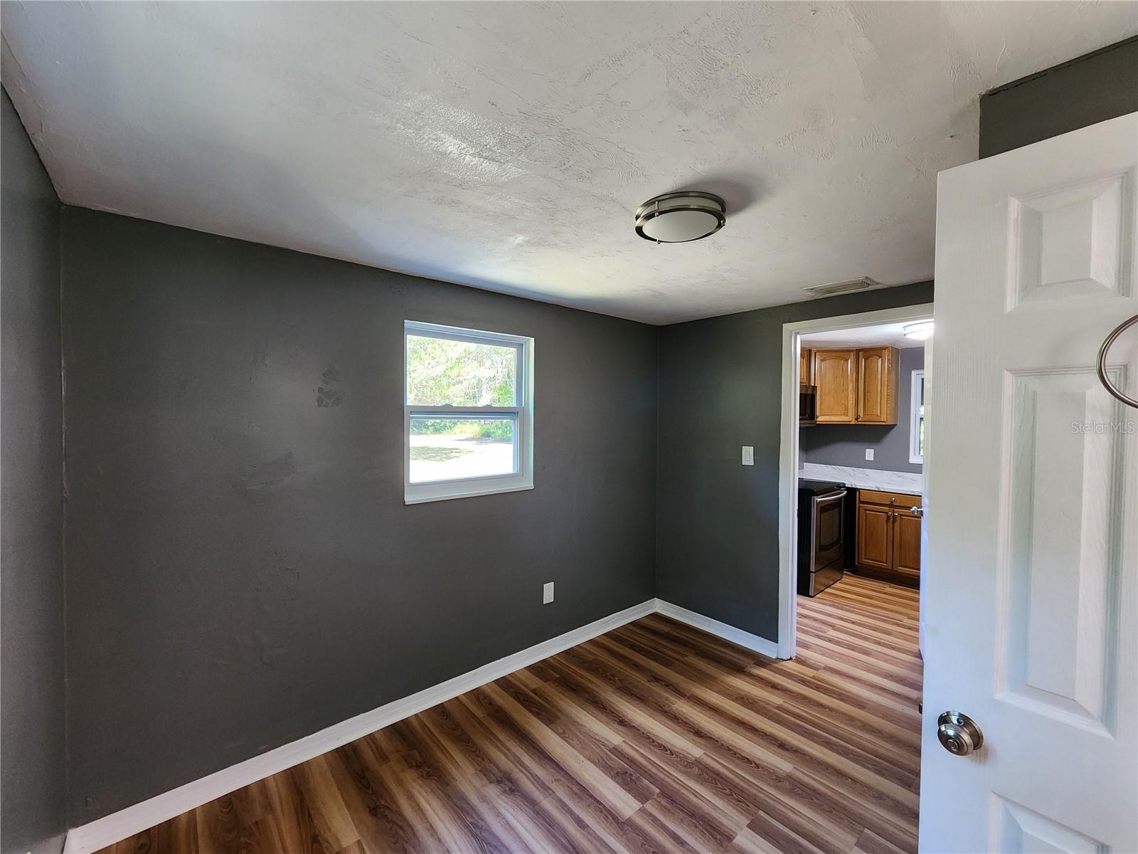 Image 40 of 62 For 106 6th Street