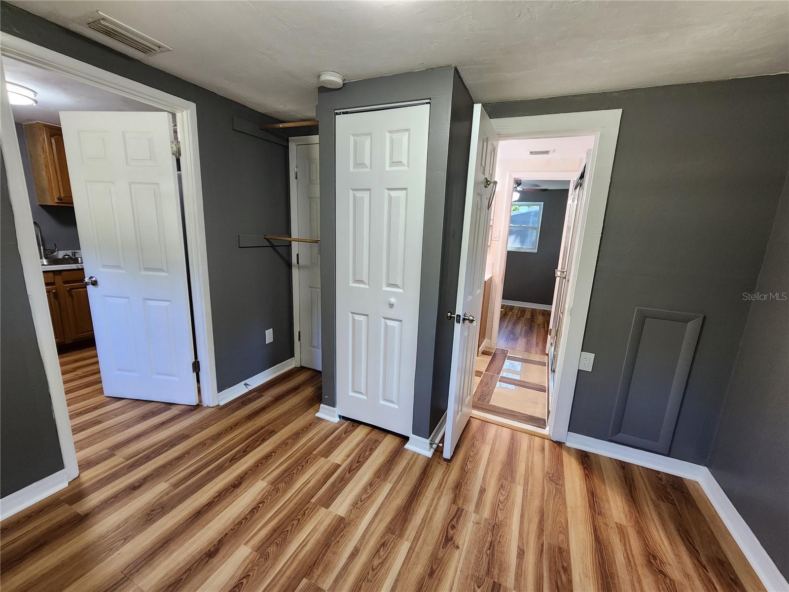Image 45 of 62 For 106 6th Street