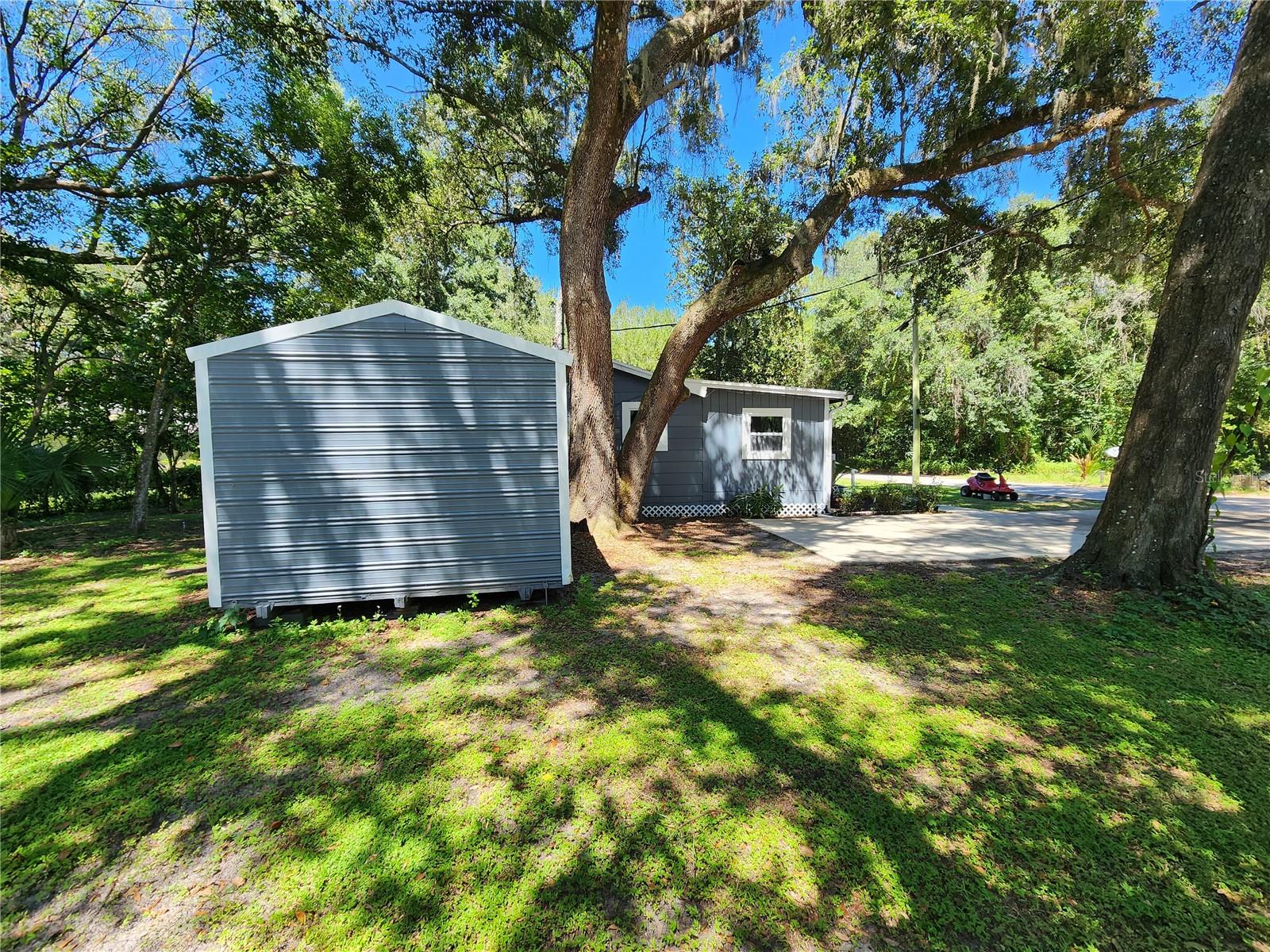 Image 9 of 62 For 106 6th Street