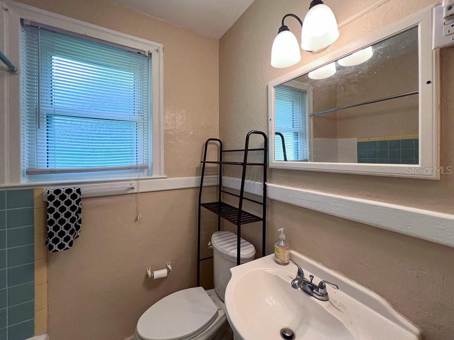 Image 13 of 25 For 1033 22nd Avenue