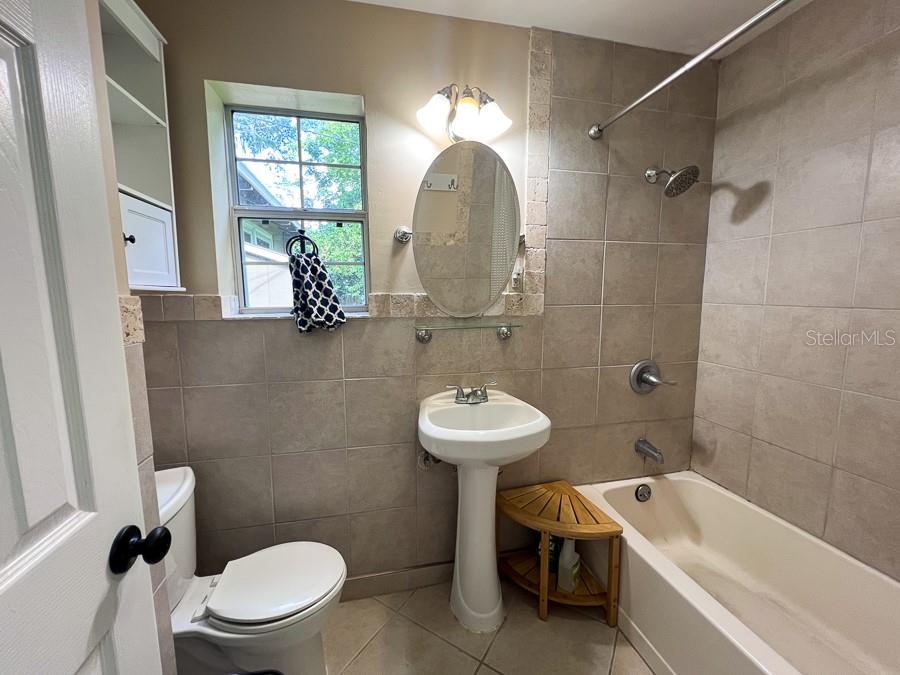 Image 22 of 25 For 1033 22nd Avenue