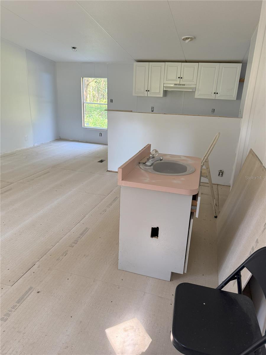 Image 6 of 17 For 10851 110th Lane