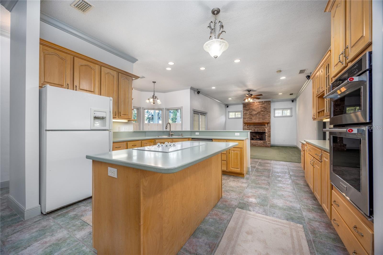Image 10 of 83 For 21015 115th Place