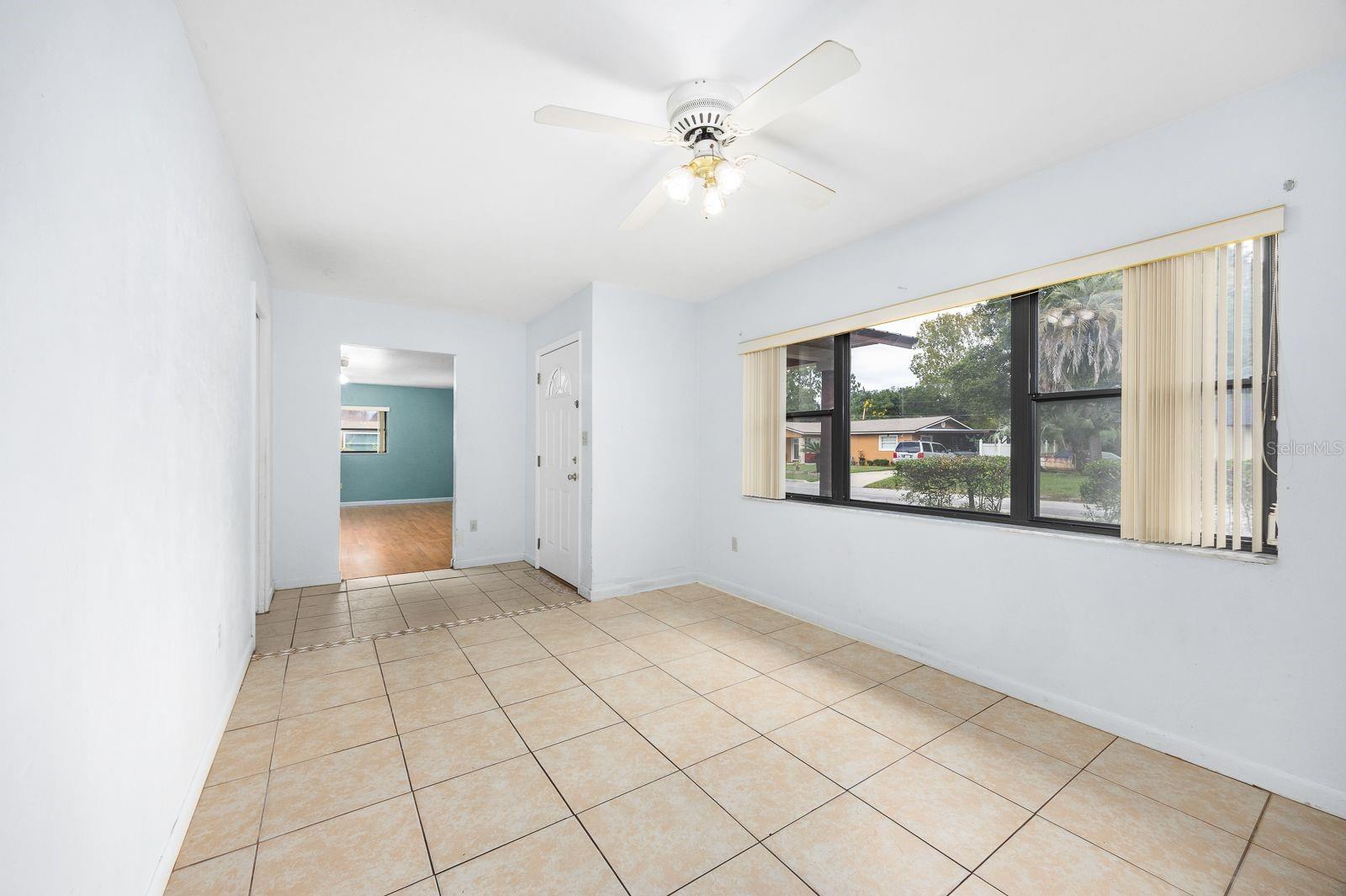 Image 10 of 39 For 4617 1st Avenue