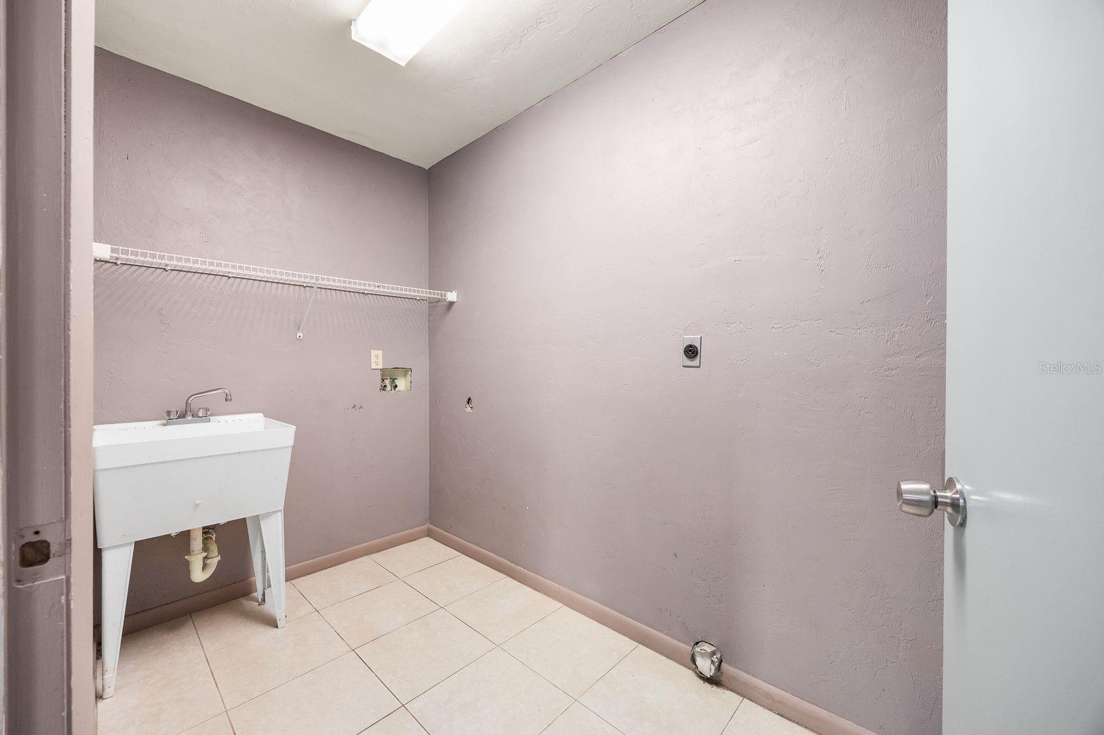 Image 30 of 39 For 4617 1st Avenue