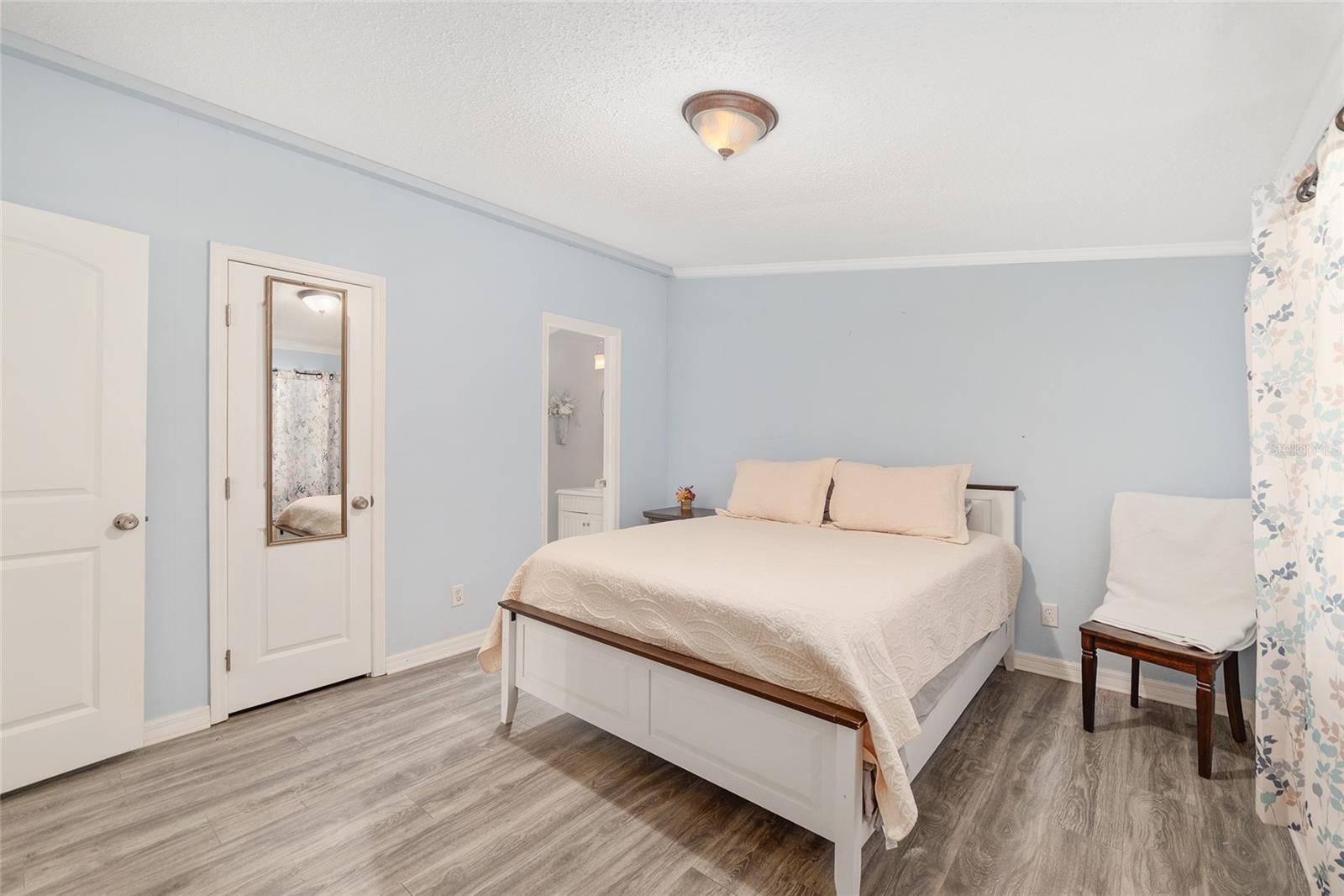 Image 30 of 97 For 23109 227th Drive