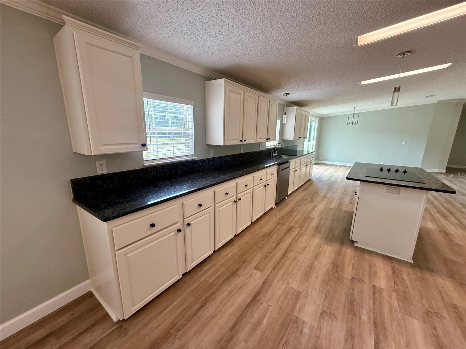 Image 11 of 31 For 1070 Mauldin Avenue