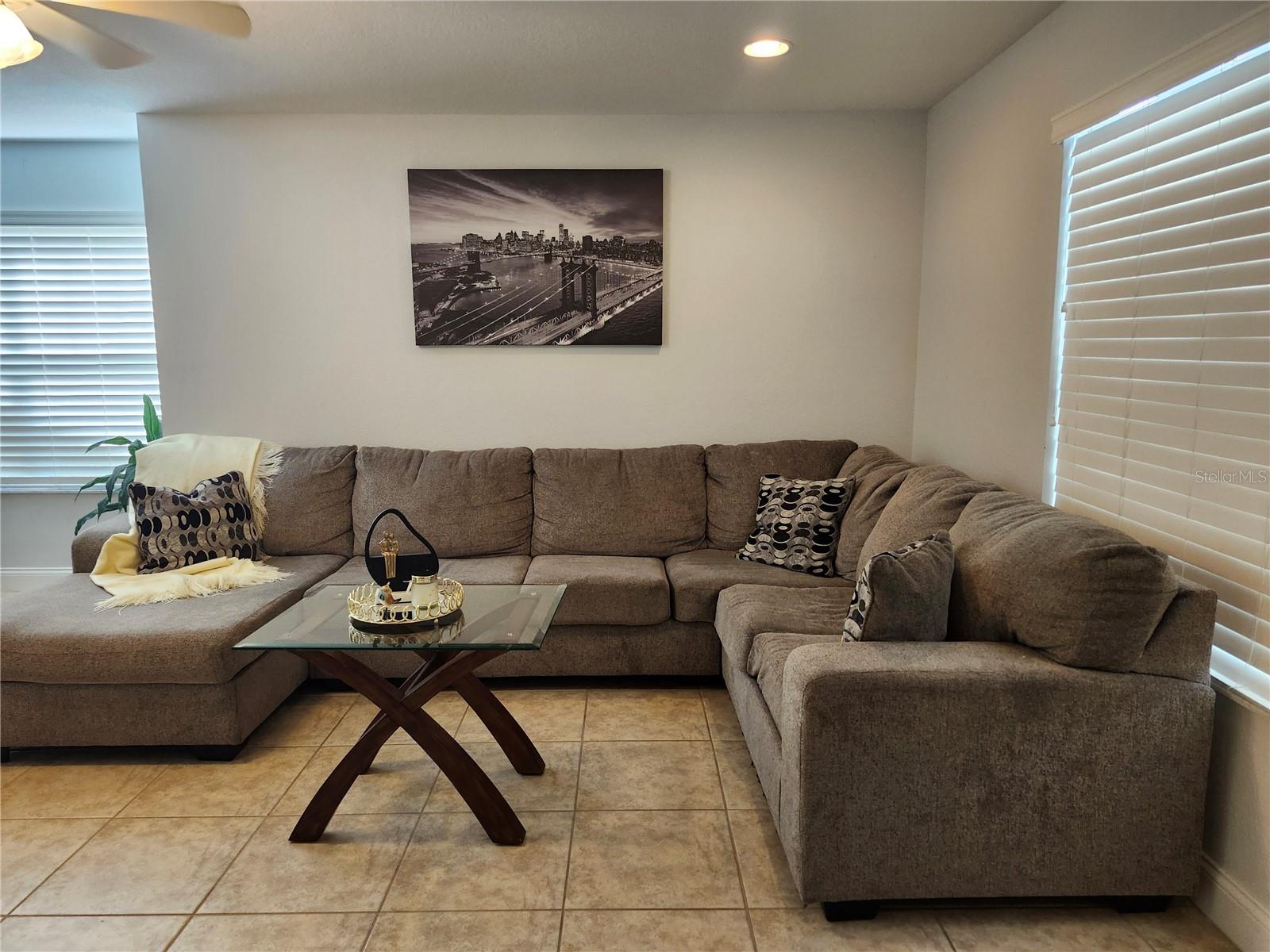 Image 4 of 20 For 4663 48th Dr  137