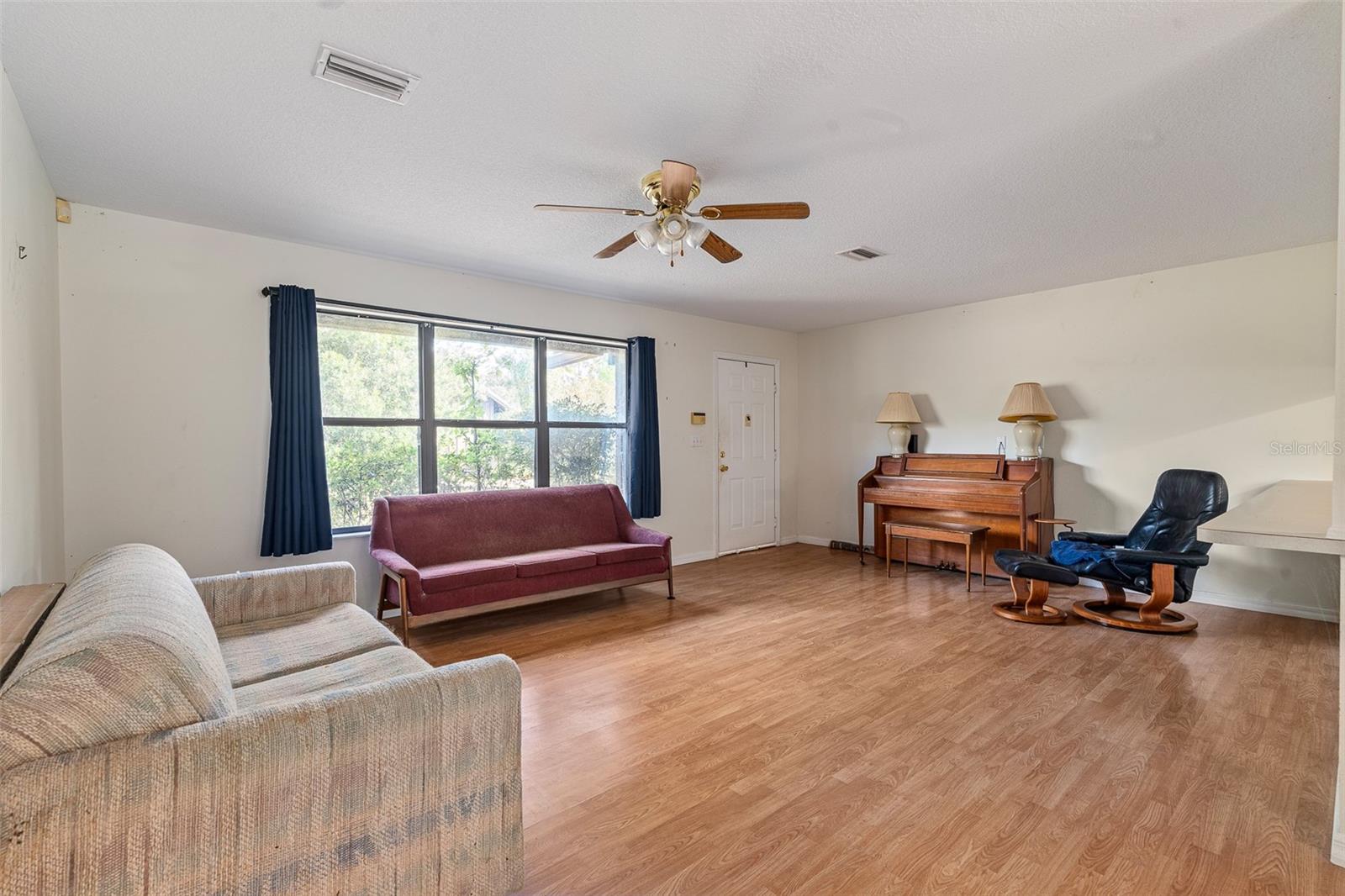 Image 24 of 42 For 923 County Road 315