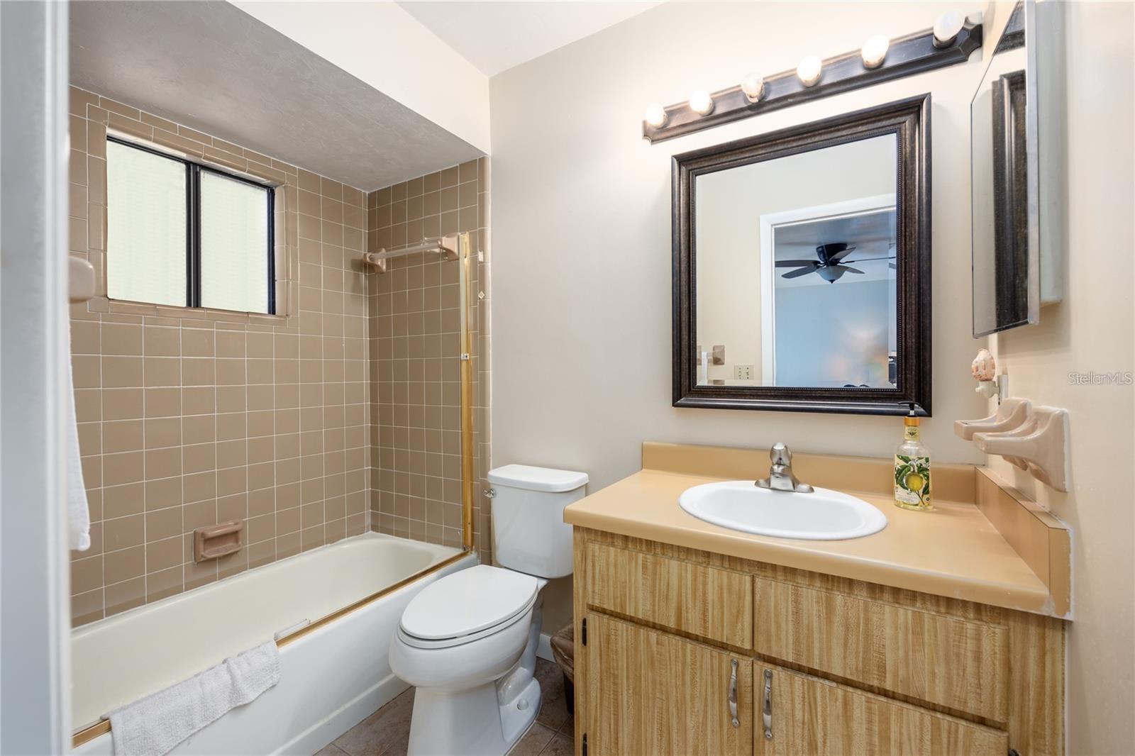 Image 17 of 27 For 4704 67th Terrace