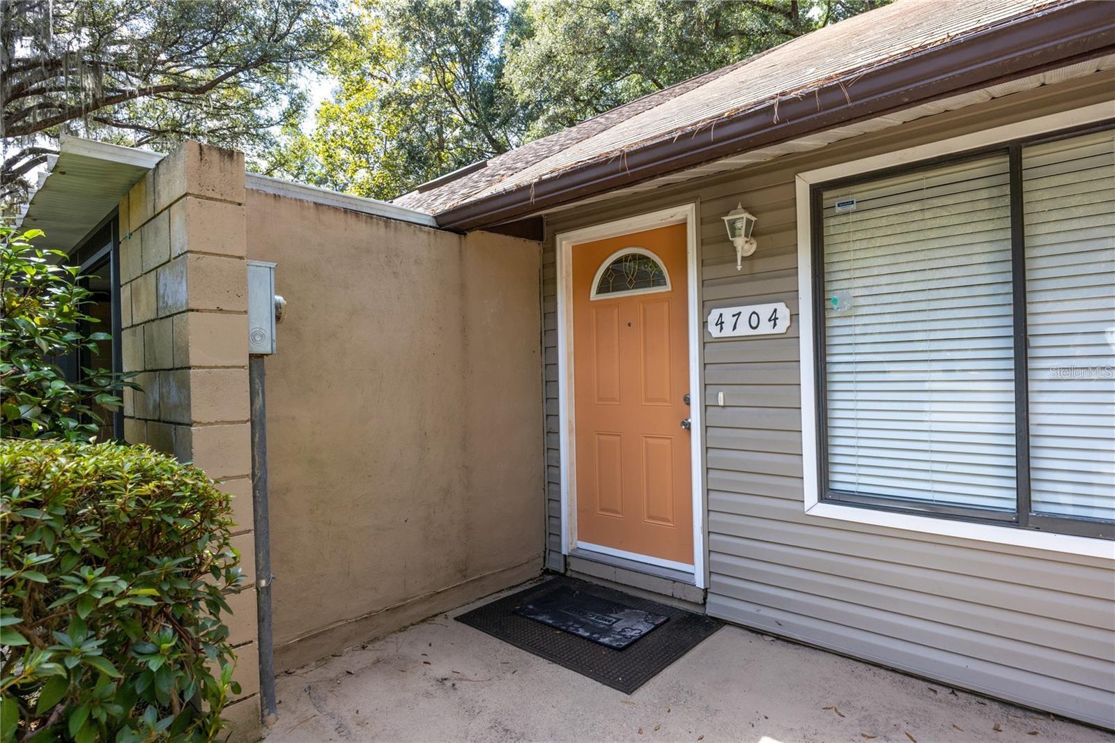 Image 3 of 27 For 4704 67th Terrace