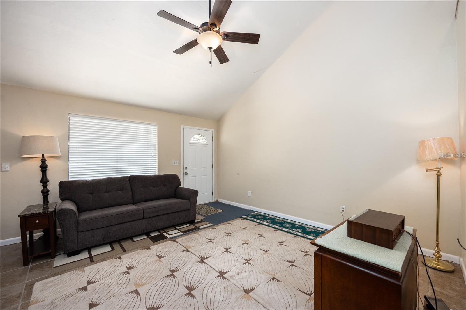 Image 5 of 27 For 4704 67th Terrace