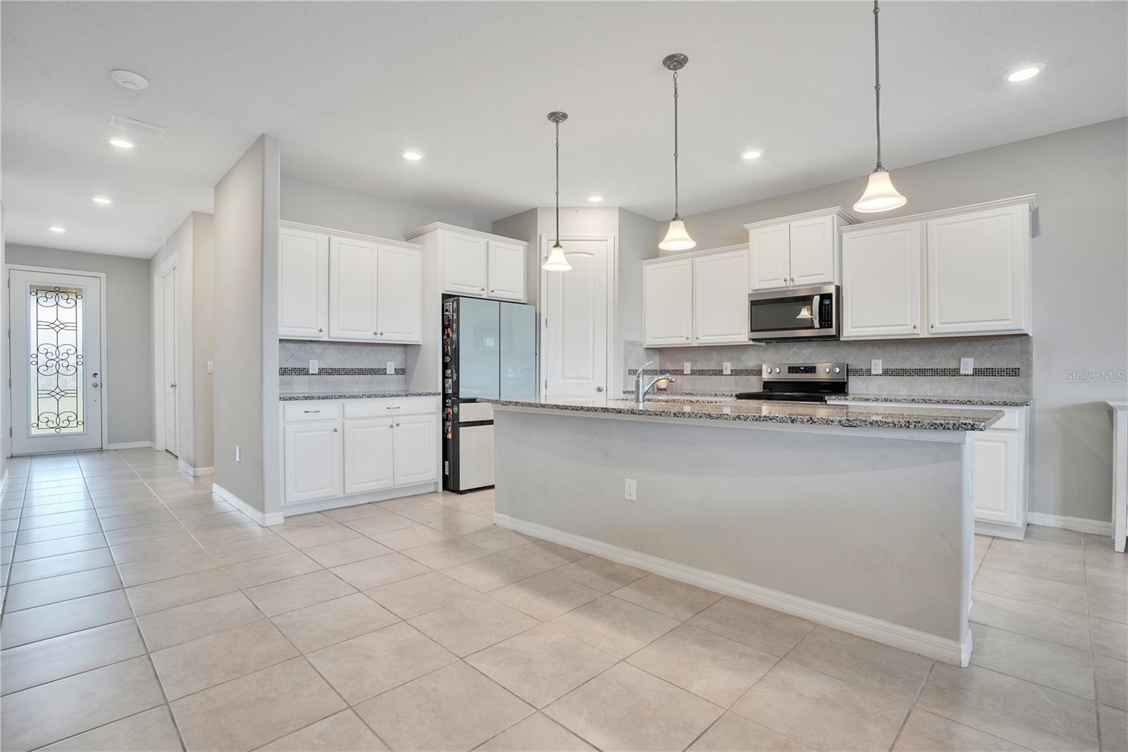 Image 15 of 41 For 707 Citrus Isle Drive