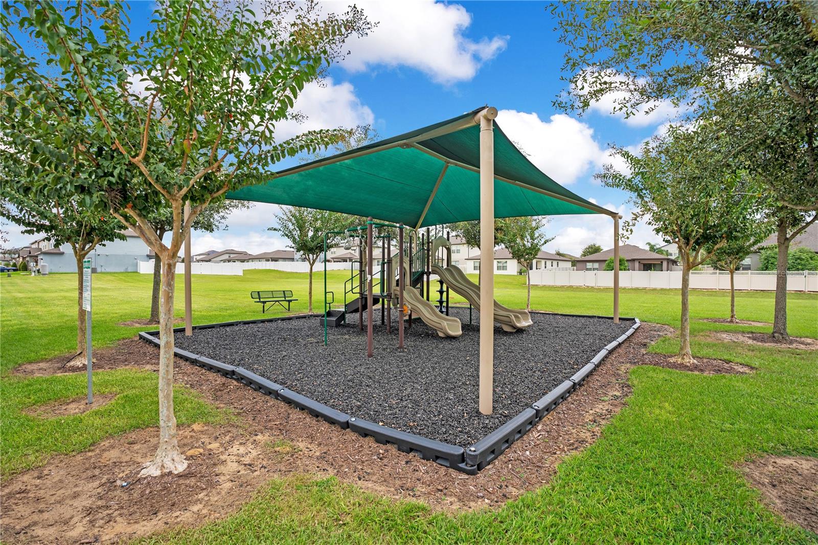 Image 32 of 41 For 707 Citrus Isle Drive
