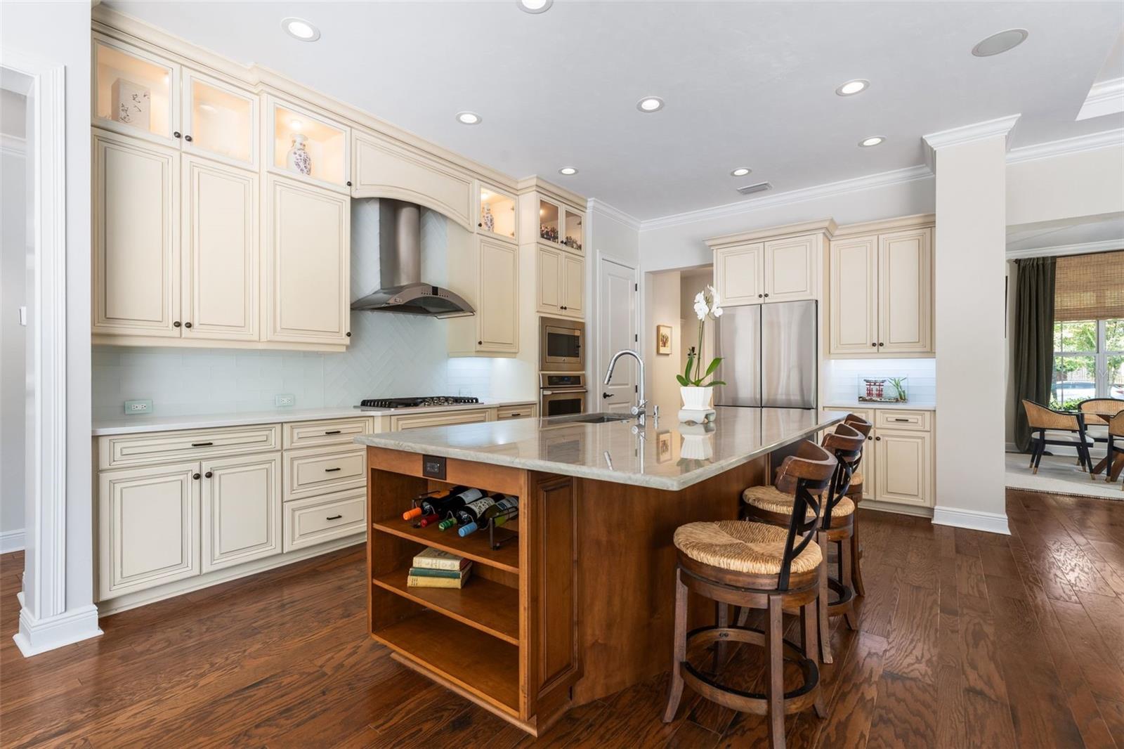Image 11 of 51 For 10385 41st Avenue