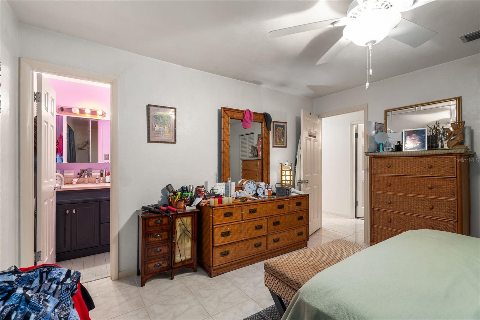 Image 23 of 37 For 4825 19th Street