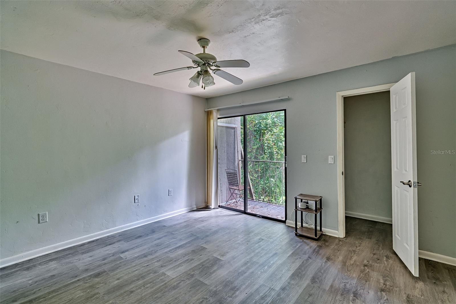 Image 8 of 20 For 1923 23rd Boulevard 115