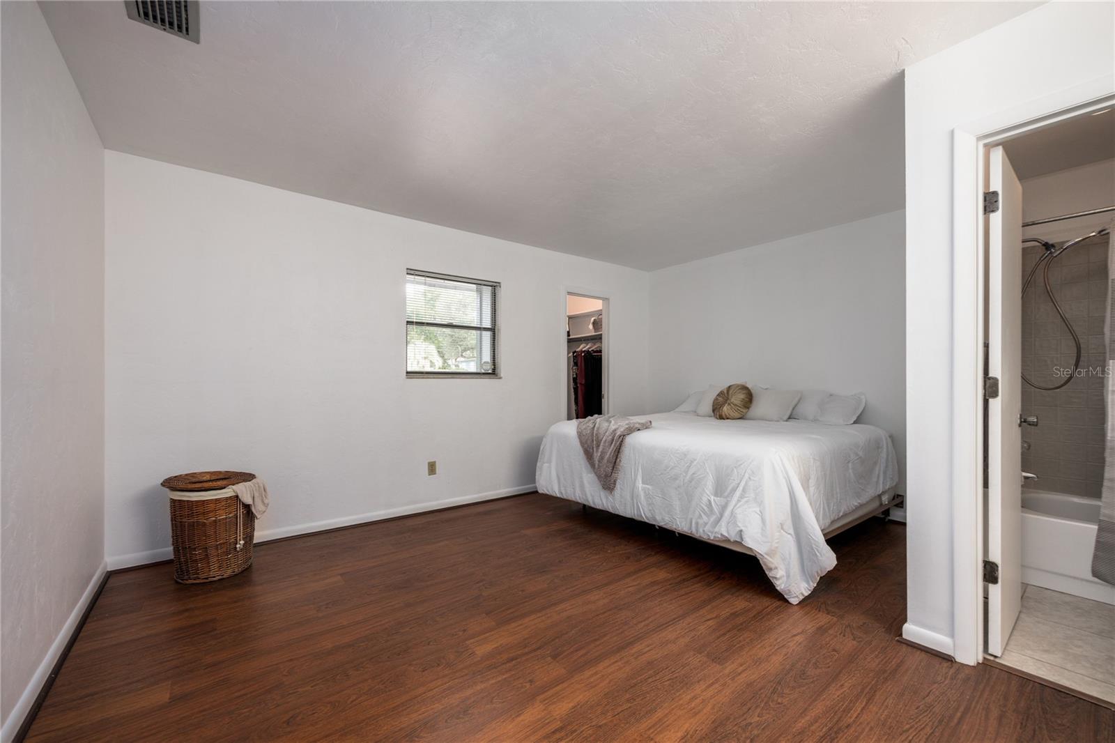 Image 15 of 45 For 6613 114th Lane