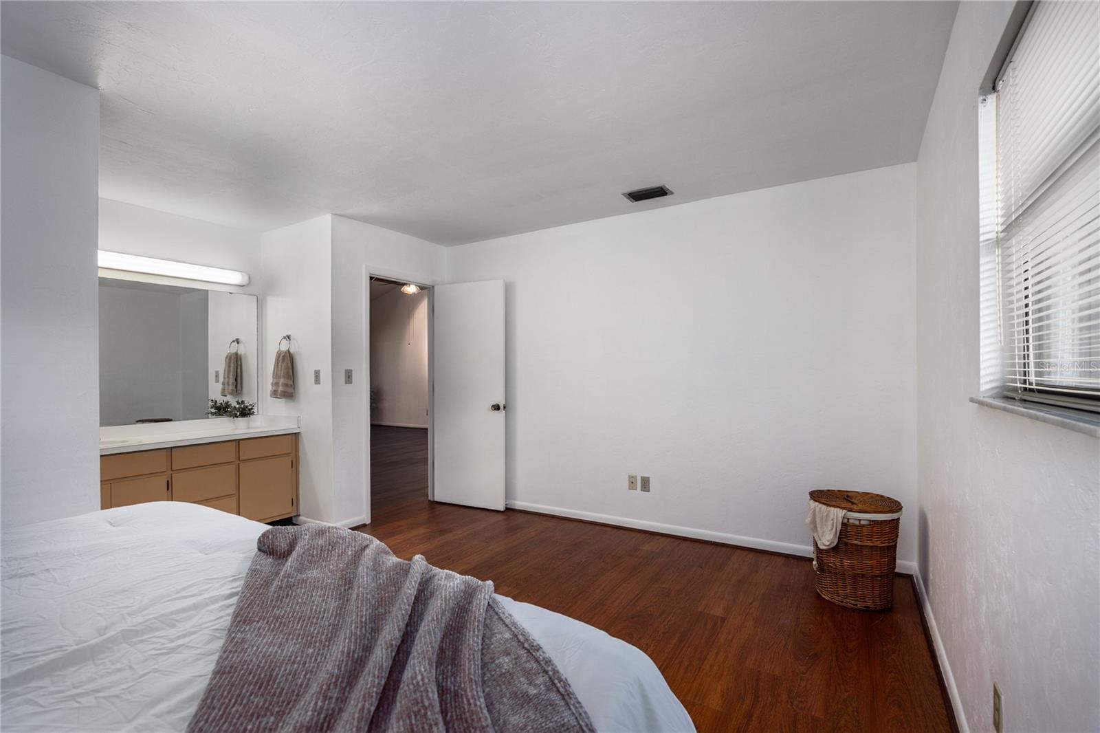 Image 20 of 45 For 6613 114th Lane