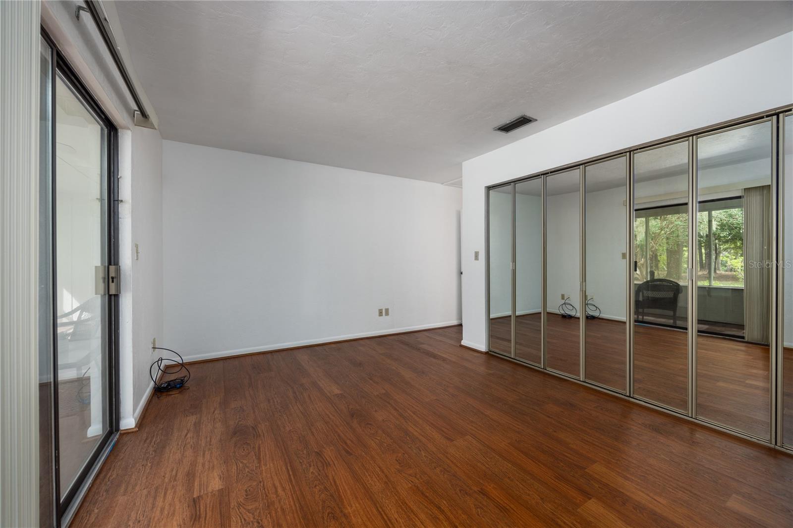 Image 22 of 45 For 6613 114th Lane