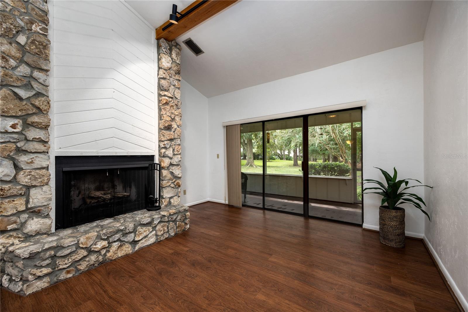 Image 9 of 45 For 6613 114th Lane