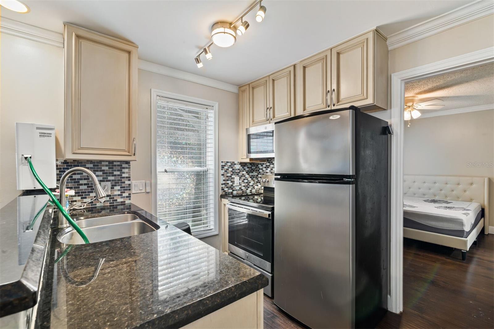Image 8 of 26 For 2905 Archer Road 4016
