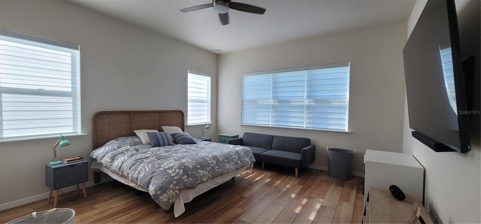 Image 6 of 23 For 11873 29th Place