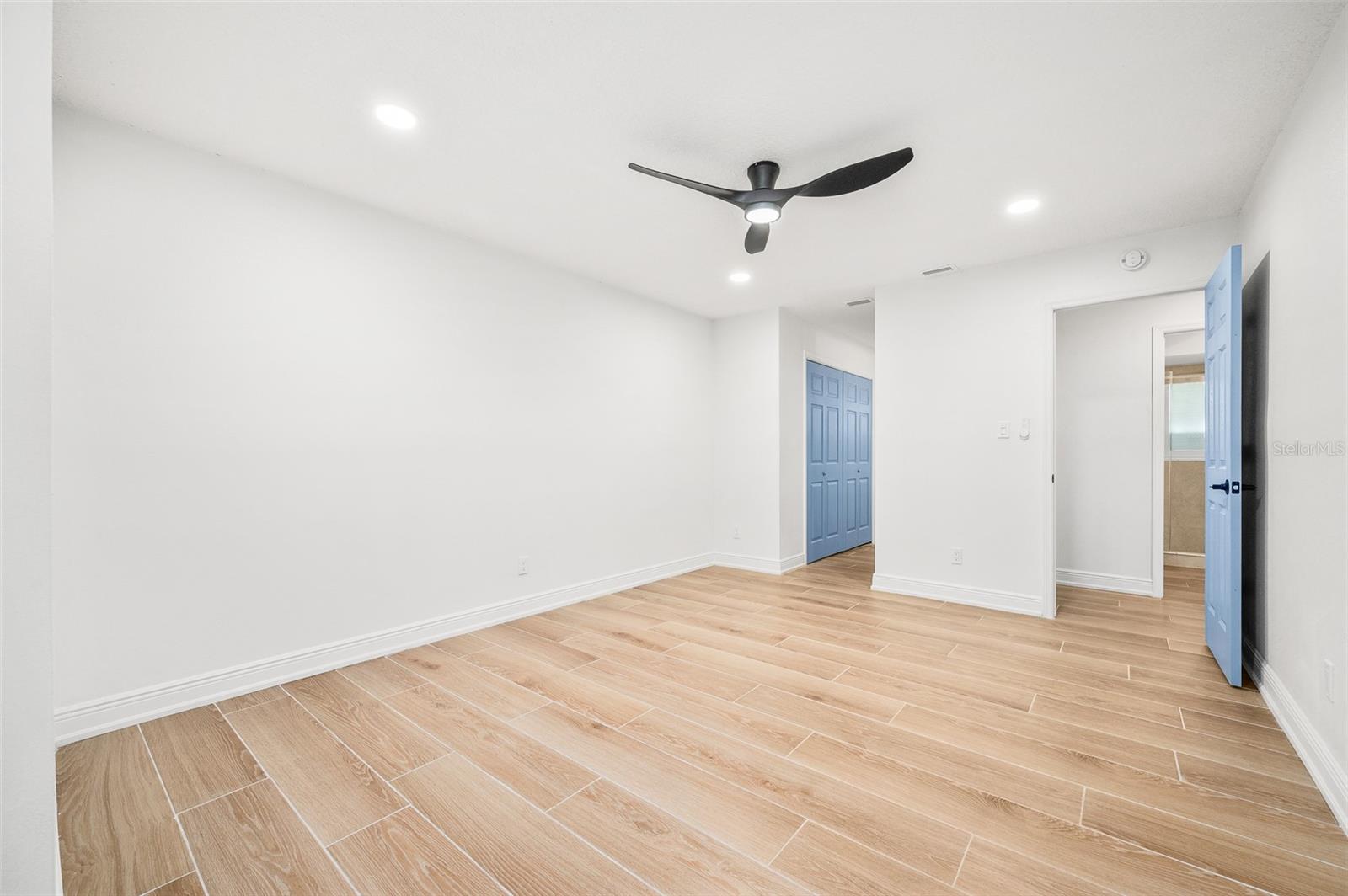 Image 15 of 29 For 11280 Bayshore Drive 66