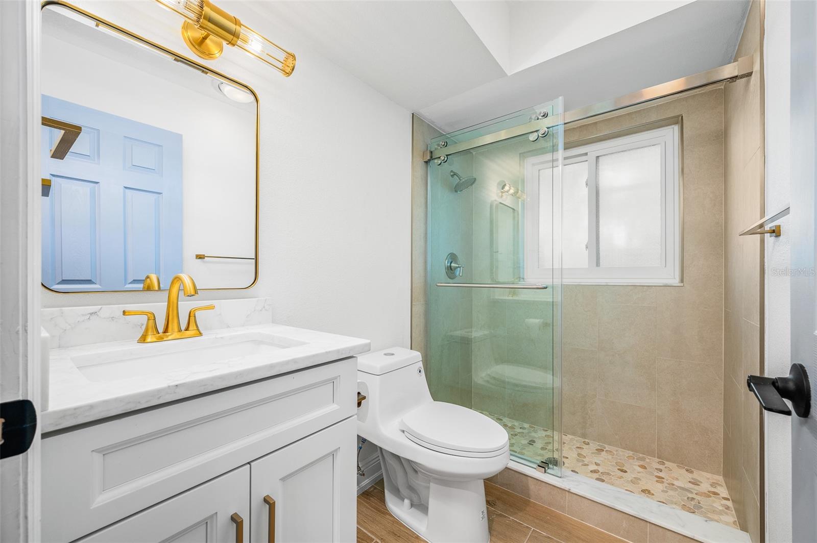 Image 19 of 29 For 11280 Bayshore Drive 66