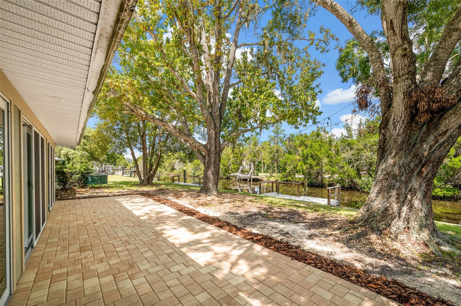 Image 23 of 29 For 11280 Bayshore Drive 66