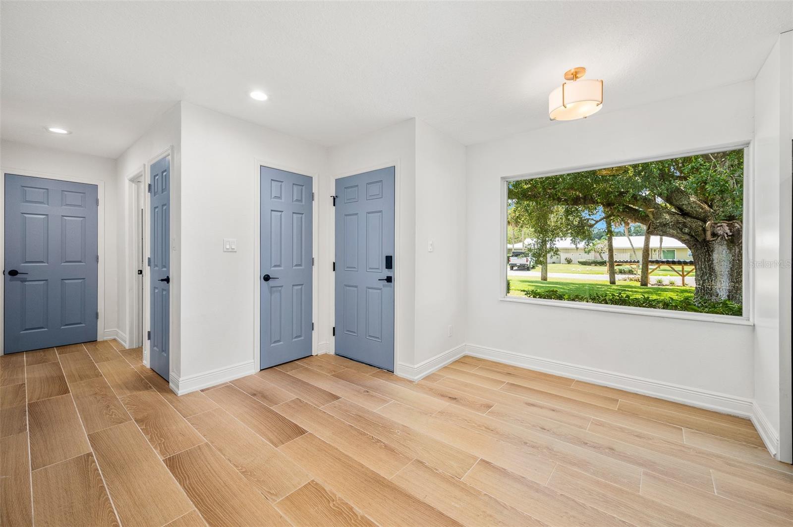 Image 8 of 29 For 11280 Bayshore Drive 66