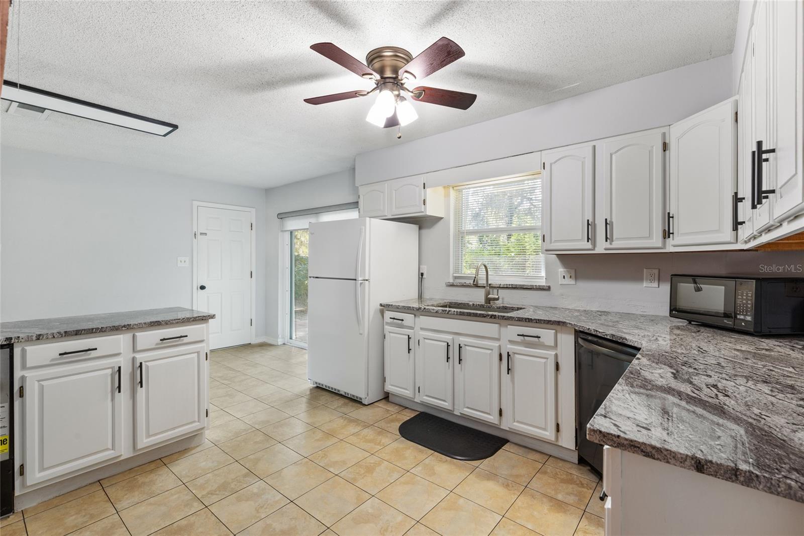 Image 12 of 47 For 3135 46th Avenue