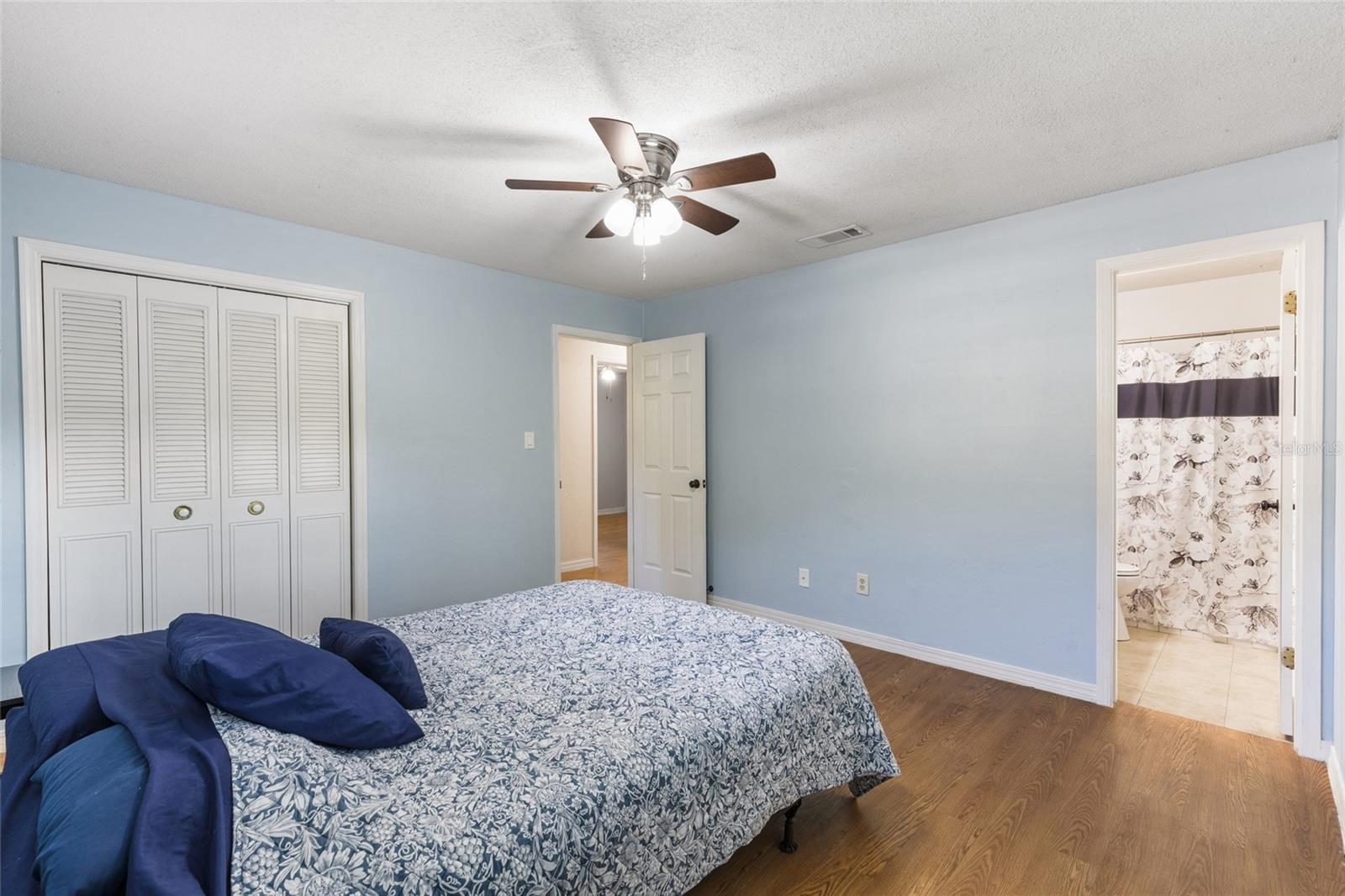 Image 19 of 47 For 3135 46th Avenue